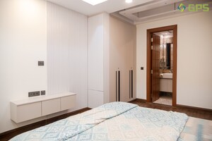 Room in 4 BHK Builder Floor at Ansal API Versalia, Sector 67a – for Sale