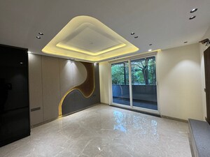 Room in 5 BHK Builder Floor at Vipul World Plots, Sector 48 – for Sale