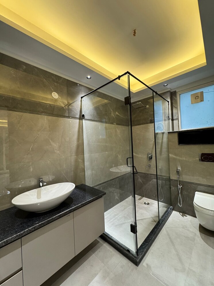 Kitchen, vipul-world-plots 5 Bedroom 3550 Sq.Ft. Builder Floor In Sector 48 Gurgaon 9311439