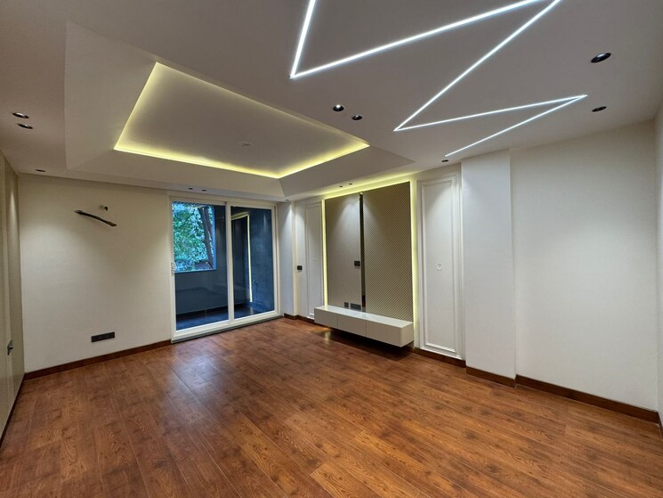 Room, vipul-world-plots 5 Bedroom 3550 Sq.Ft. Builder Floor In Sector 48 Gurgaon 9311439