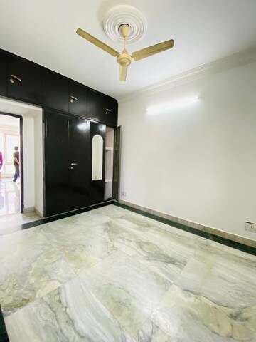 Room in 2 BHK Builder Floor at Ansal Plaza Sector-23, Sector 23 – for Rent