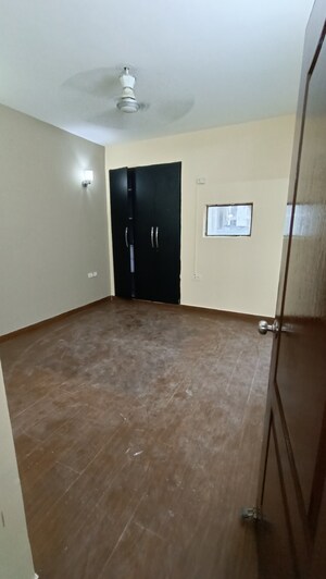 2 BHK Apartment For Rent in Aditya Urban Casa, Sector 78
