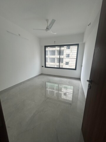 Room in 2.5 BHK Apartment at Goel Ganga Altus, Kharadi – for Sale