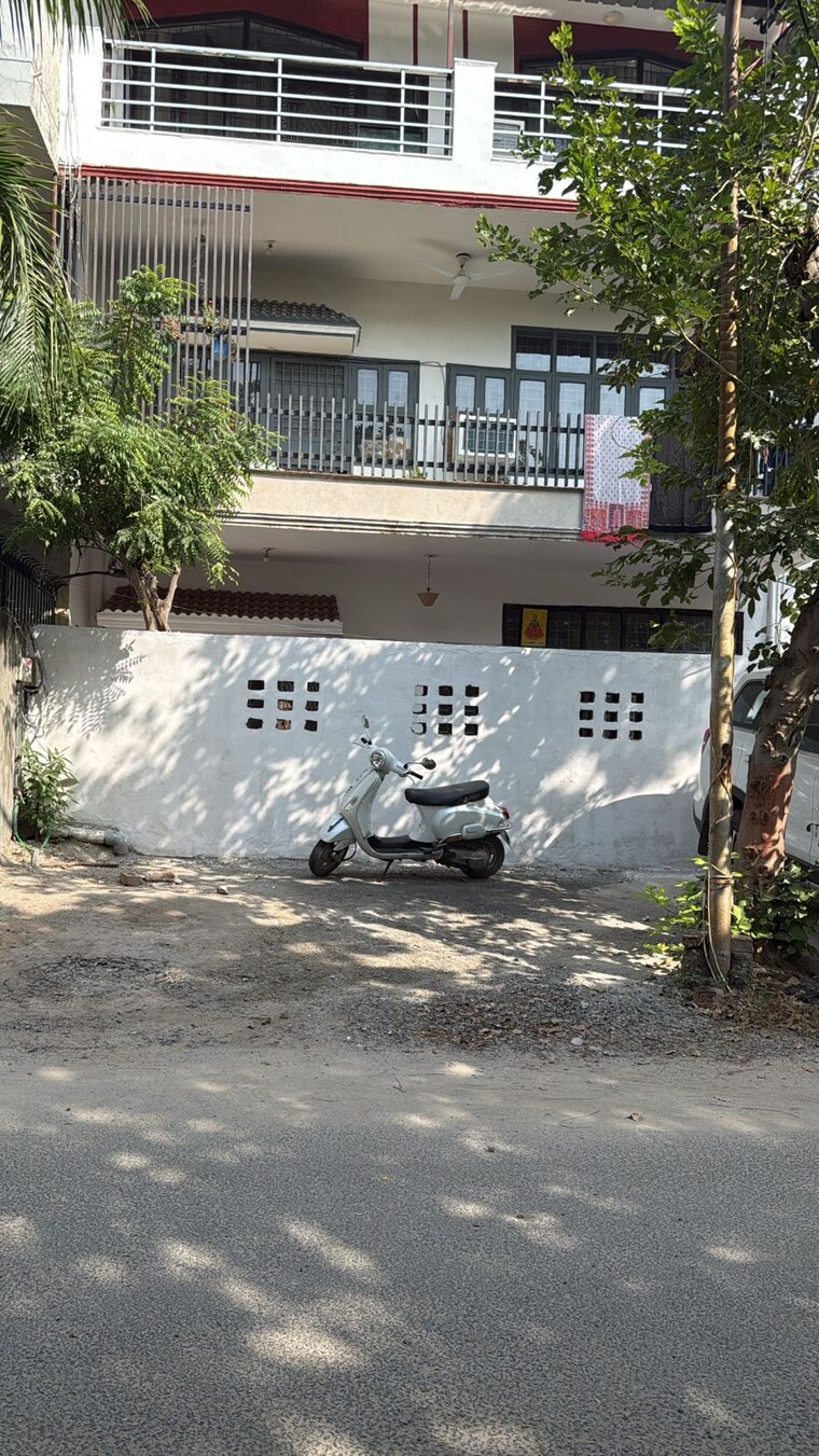 Exterior View, palam-vihar-residents-association 3 Bedroom 2160 Sq.Ft. Builder Floor In Palam Vihar Gurgaon 9311474