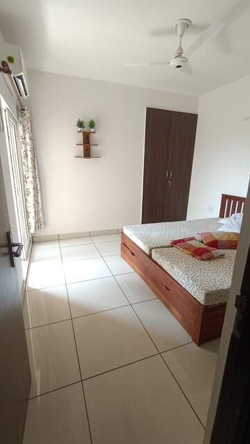 Bedroom in 2.5 BHK Apartment at Supertech The Romano, Sector 118 – for Rent