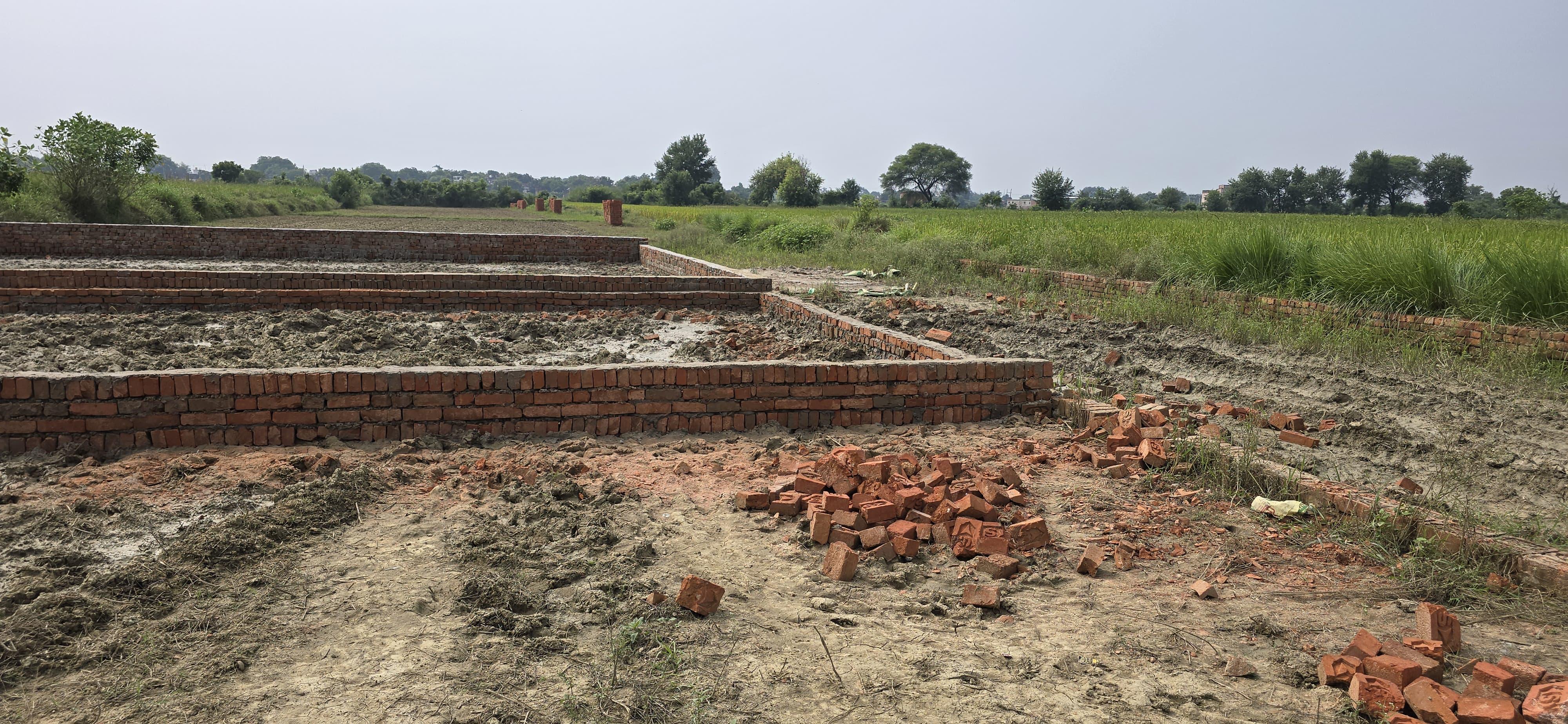 Plot For Sale in Babatpur