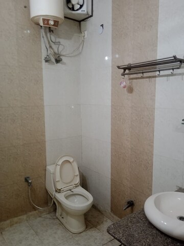 Bathroom in 1 BHK Builder Floor at Lajpat Nagar – for Rent