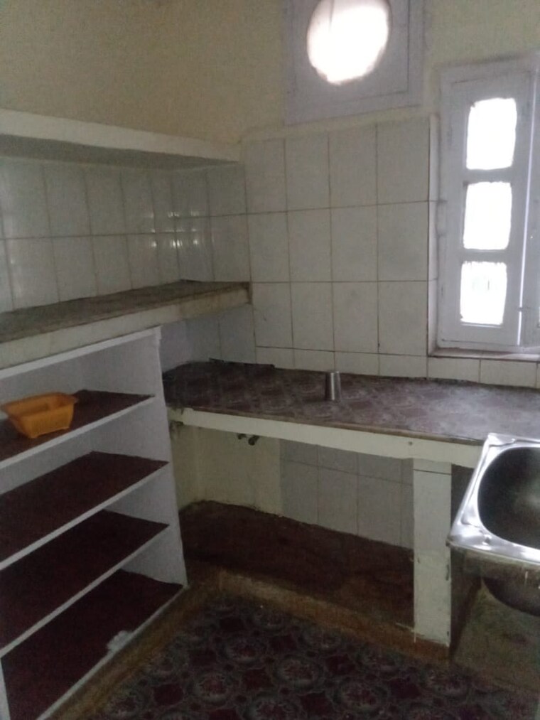 Kitchen, lajpat nagar 1 Bedroom 400 Sq.Ft. Builder Floor In Lajpat Nagar Delhi 9311498