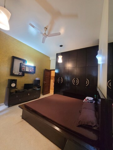 Furnished Amenities in 4 BHK Builder Floor at Savita Vihar – for Sale