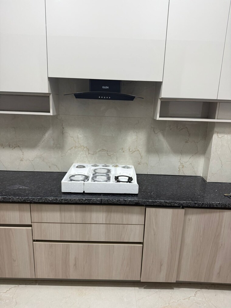 Kitchen, smart-world-orchard 3 Bedroom 1630 Sq.Ft. Apartment In Sector 61 Gurgaon 9311509