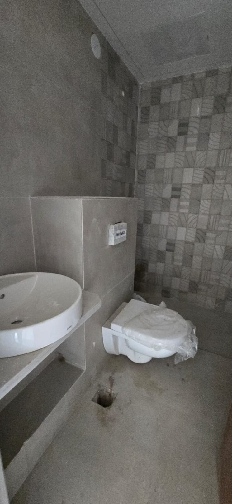 Bathroom, adityaraj-park 2 Bedroom 561 Sq.Ft. Apartment In Chembur Mumbai 9311540