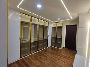 Room in 4 BHK Apartment at Muppas Indraprastha, Tellapur – for Rent