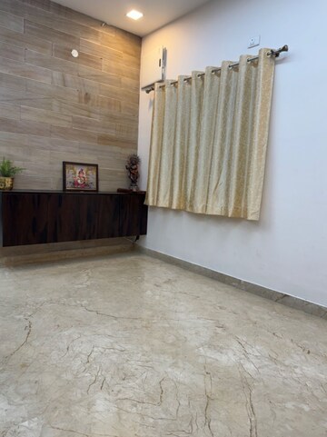 Room in 4 BHK Villa at Magna Majestic Meadows, Osman Nagar – for Rent