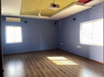 Room in 4 BHK Villa at Rajapushpa Green Dale, Tellapur – for Rent