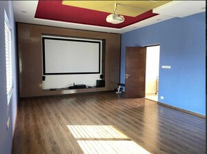 Room in 4 BHK Villa at Rajapushpa Green Dale, Tellapur – for Rent