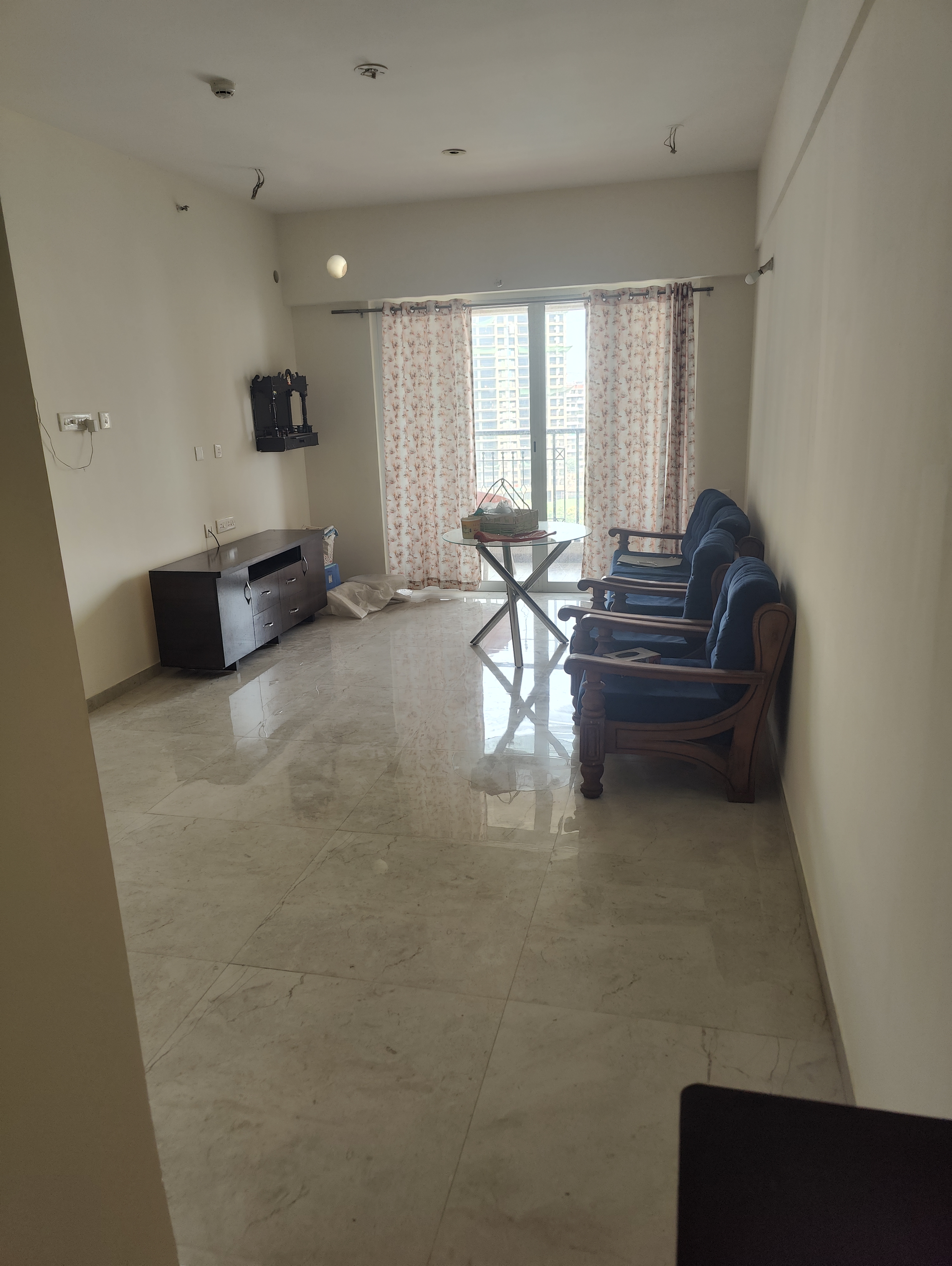 2 BHK Apartment For Rent in K Raheja Reserve