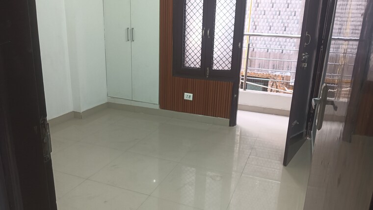Room, kakrola 1 Bedroom 42 Sq.Yd. Builder Floor In Kakrola Delhi 9311590