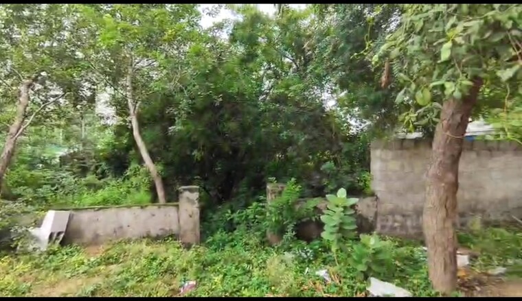 Garden, kondapur  600 Sq.Yd. Plot In Kondapur Hyderabad 9311594