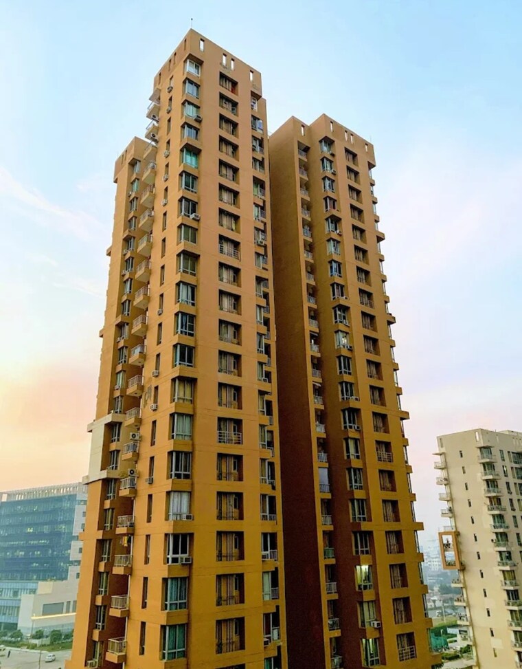 Exterior View, pioneer-park-phase-1 4 Bedroom 2438 Sq.Ft. Apartment In Sector 61 Gurgaon 9311642