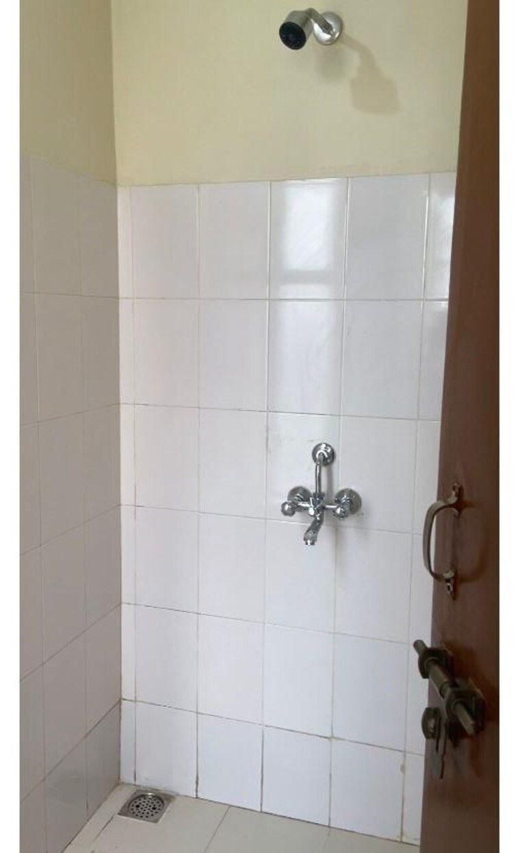 Bathroom, adani-aangan 1 Bedroom 367 Sq.Ft. Apartment In Sector 89a Gurgaon 9311650