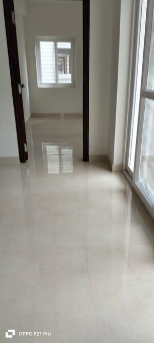 Room in 3 BHK Apartment at Endeco TS Heights, Moti Nagar – for Sale