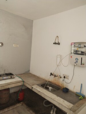 Kitchen in 2 BHK Builder Floor at RWA Apartments Sector 41, Sector 41 – for Rent