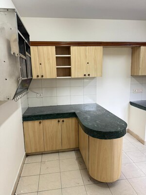 Kitchen in 3.5 BHK Apartment at Unitech Ivory Towers, Sector 40 – for Rent