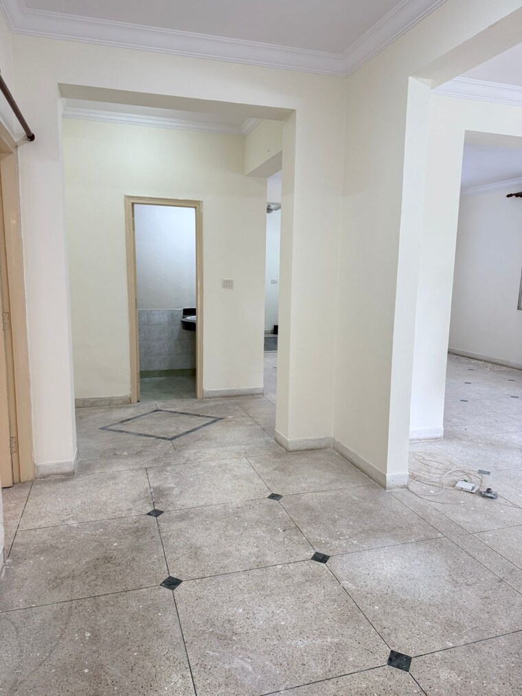 Room, unitech-ivory-towers 3.5 Bedroom 2200 Sq.Ft. Apartment In Sector 40 Gurgaon 9311675