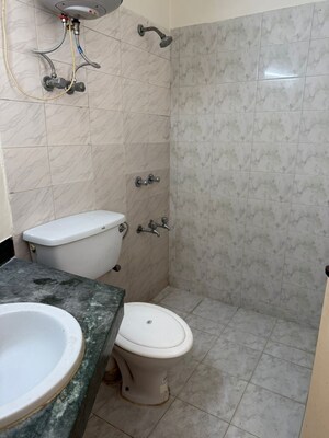 Bathroom in 3.5 BHK Apartment at Unitech Ivory Towers, Sector 40 – for Rent