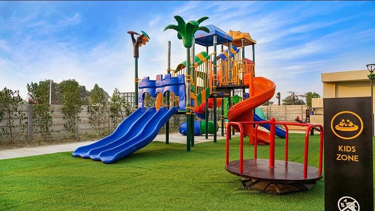 Garden, sector 84a  149 Sq.Yd. Plot In Sector 84a Faridabad 9302443