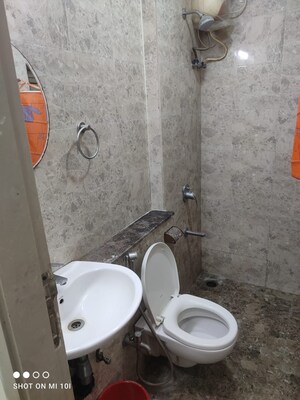 Bathroom in 1 BHK Apartment at Sheth Vasant Oasis, Andheri East – for Rent