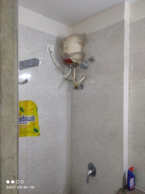 Bathroom in 1 BHK Apartment at Sheth Vasant Oasis, Andheri East – for Rent