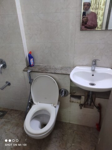 Bathroom in 1 BHK Apartment at Sheth Vasant Oasis, Andheri East – for Rent