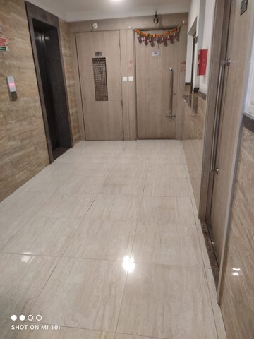 Bathroom in 1 BHK Apartment at Sheth Vasant Oasis, Andheri East – for Rent