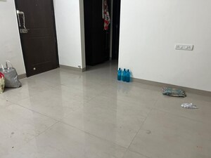 Room in 2 BHK Apartment at Chandak 34 Park Estate, Goregaon West – for Rent