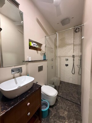 Attached Bathroom in 1.5 BHK Builder Floor at Nehru Enclave – for Rent