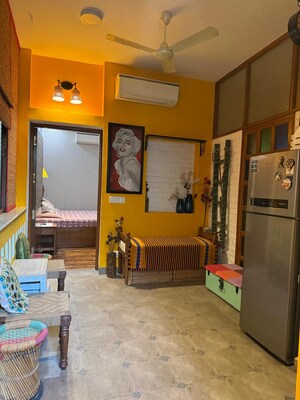 Living Room in 1.5 BHK Builder Floor at Nehru Enclave – for Rent