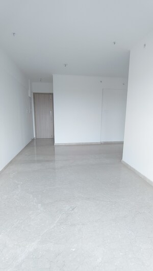 Room in 2 BHK Apartment at Rajesh Raj Infinia, Malad West – for Rent