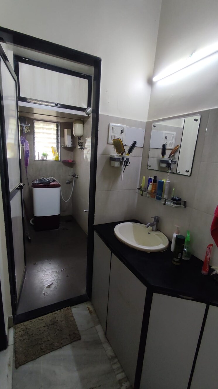 Bathroom, eklavya-apartment 1 Bedroom 650 Sq.Ft. Apartment In Malad West Mumbai 9311726