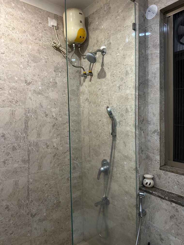 Bathroom, sheth-vasant-oasis 2 Bedroom 669 Sq.Ft. Apartment In Andheri East Mumbai 9311733