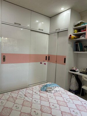 Furnished Amenities in 2 BHK Apartment at Sheth Vasant Oasis, Andheri East – for Rent