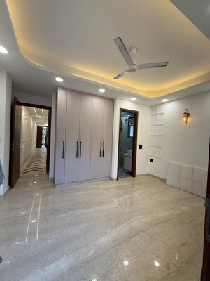 Room in 2 BHK Builder Floor at Kalkaji – for Sale