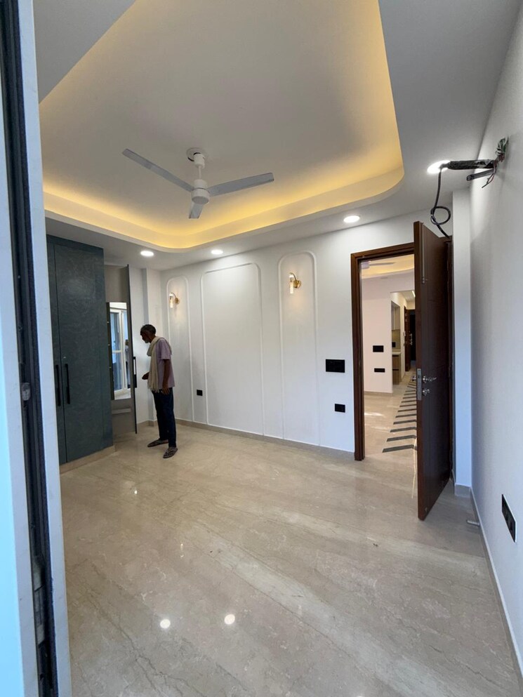 Room, kalkaji 2 Bedroom 900 Sq.Ft. Builder Floor In Kalkaji Delhi 9311732