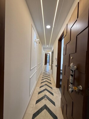 2 BHK Builder Floor For Sale in Kalkaji