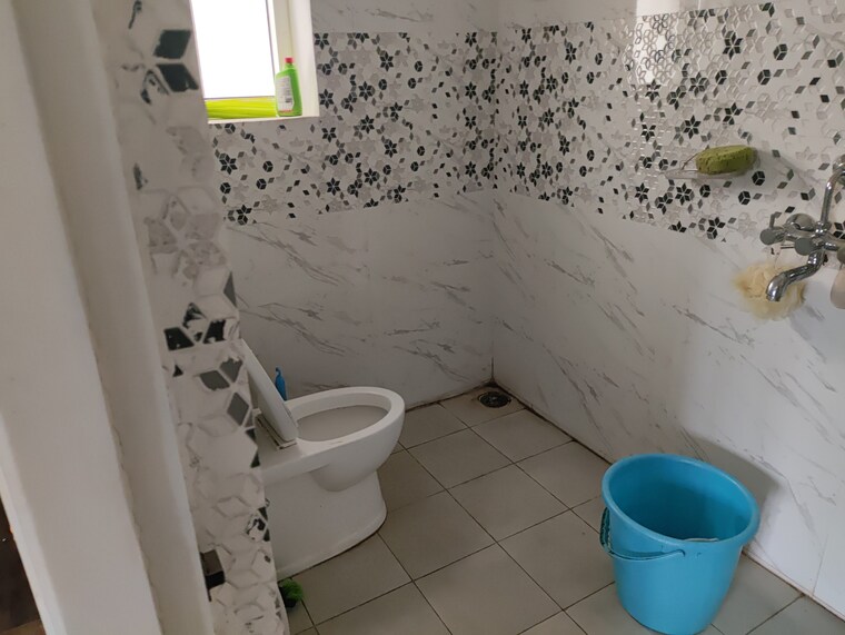 Attached Bathroom, manikonda 2 Bedroom 1100 Sq.Ft. Apartment In Manikonda Hyderabad 9311736