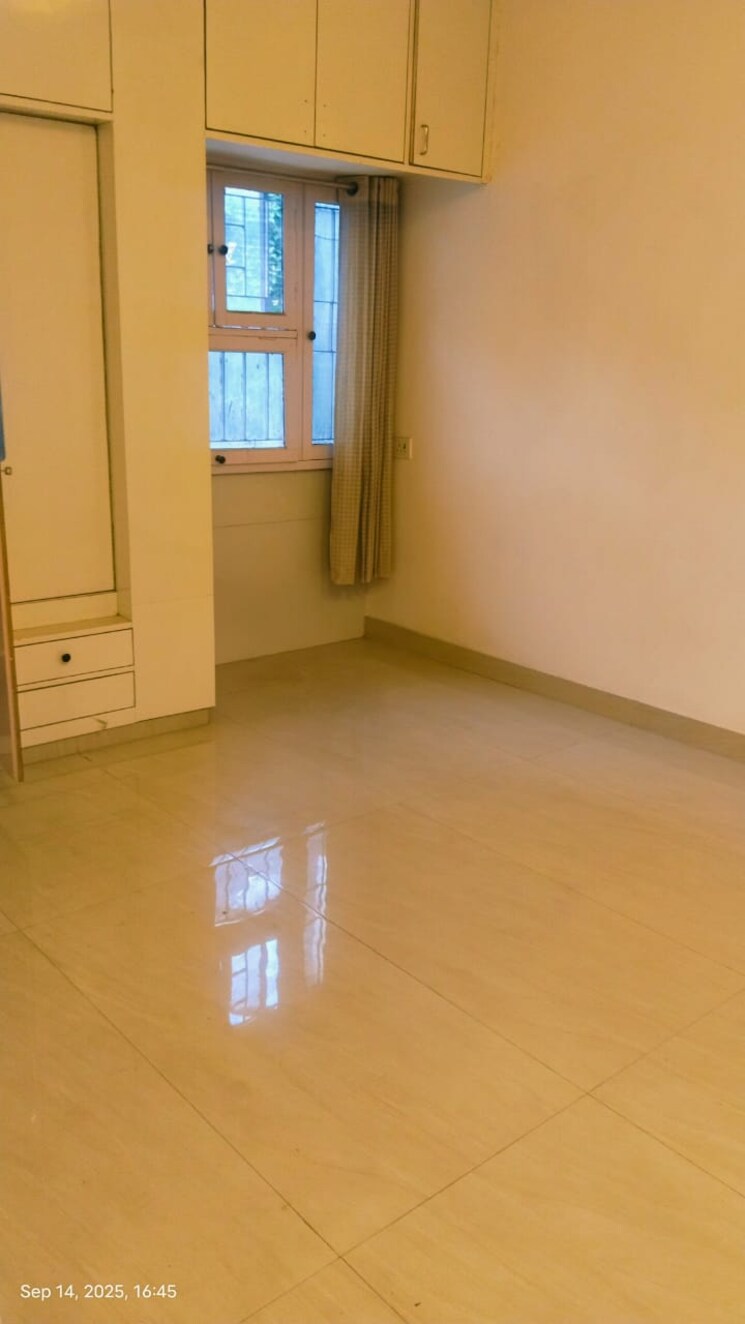 Room, alaknanda 3 Bedroom 1800 Sq.Ft. Apartment In Alaknanda Delhi 9311738