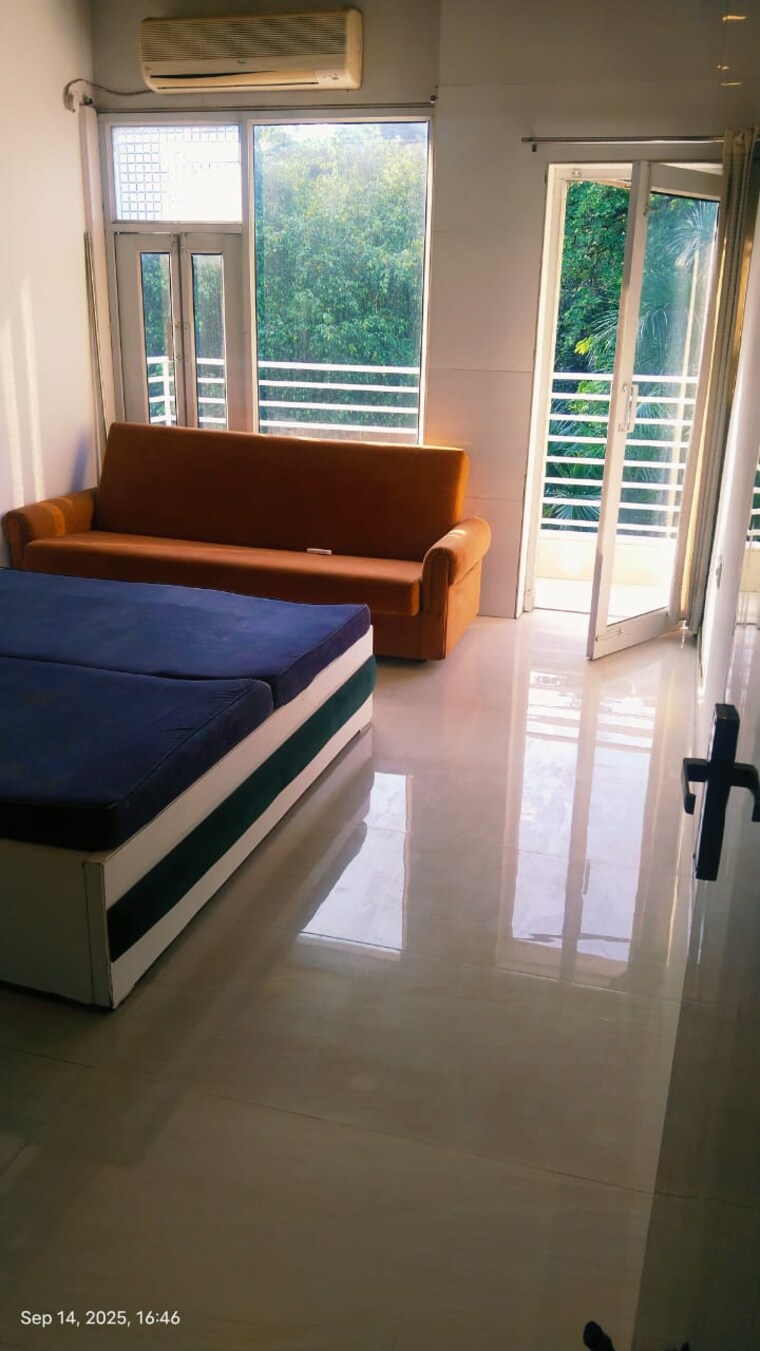 Bedroom, alaknanda 3 Bedroom 1800 Sq.Ft. Apartment In Alaknanda Delhi 9311738