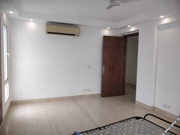 Room in 4 BHK Builder Floor at Greater Kailash ii – for Rent