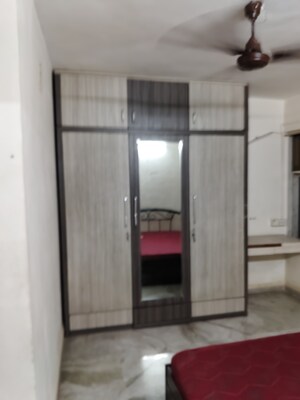 Building Lobby in 2 BHK Apartment at Sunrise Apartment Mahim, Mahim – for Rent
