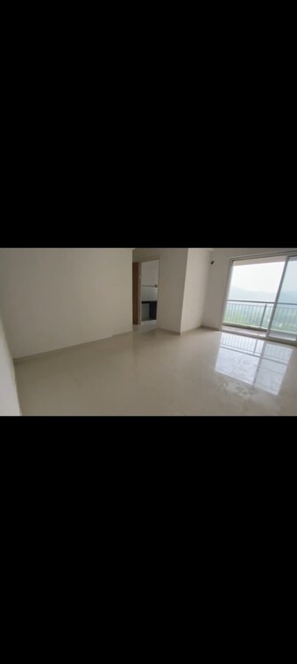 2 BHK + Servant Room 800 Sq.Ft. Apartment in Godrej Emerald